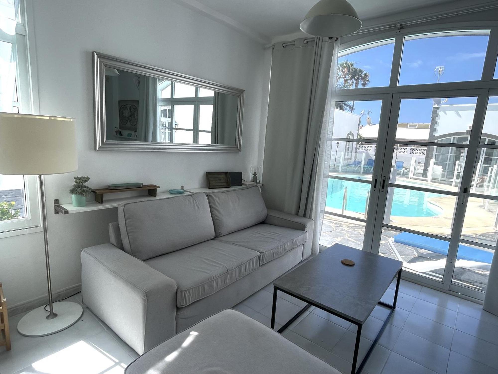 Lovely - Pool Front, Private Roof Terrace, Wifi Fiber Optic Casa vacanze *